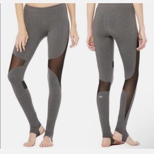 NWOT ALO Yoga Coast Leggings